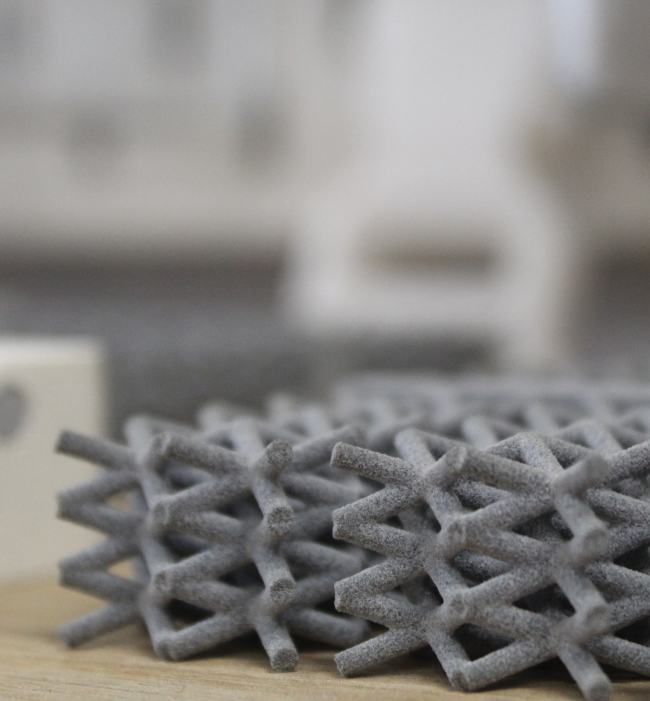 LOW-COST ADDITIVE MANUFACTURING