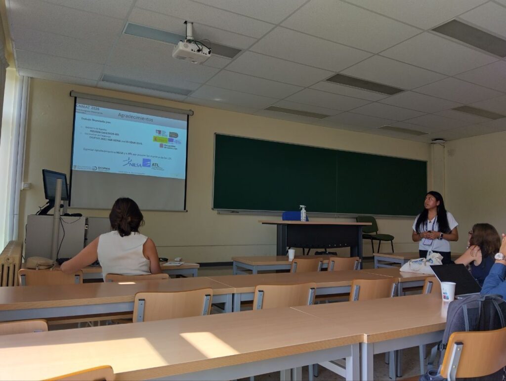 Laura Daniela Ochoa Talero presentando en el CNMAT 2026